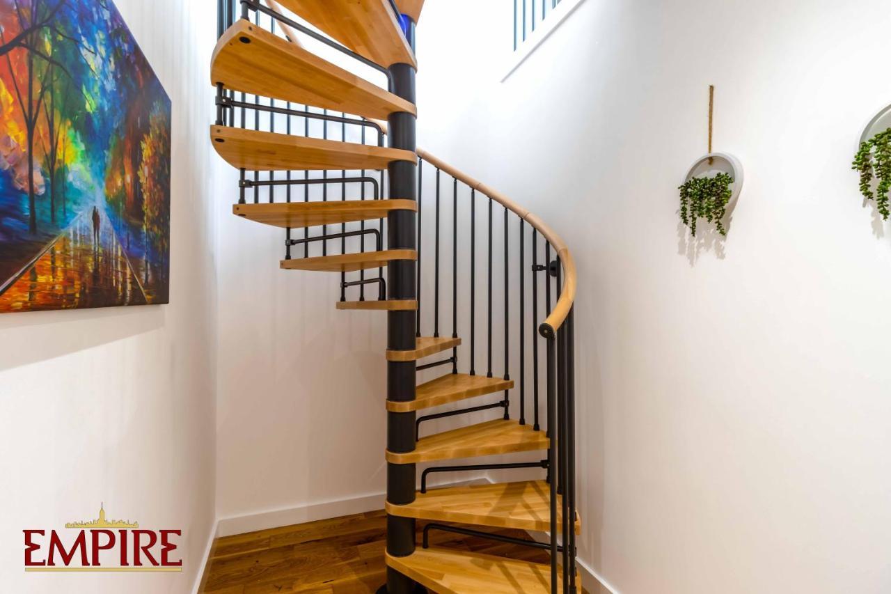 Stunning One Bedroom Duplex Apartment In Heart Of Jewellery Quarter 버밍엄 외부 사진